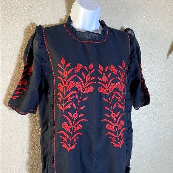 Zara mini Black and Red Embroidered Dress - Picture 3 of 9